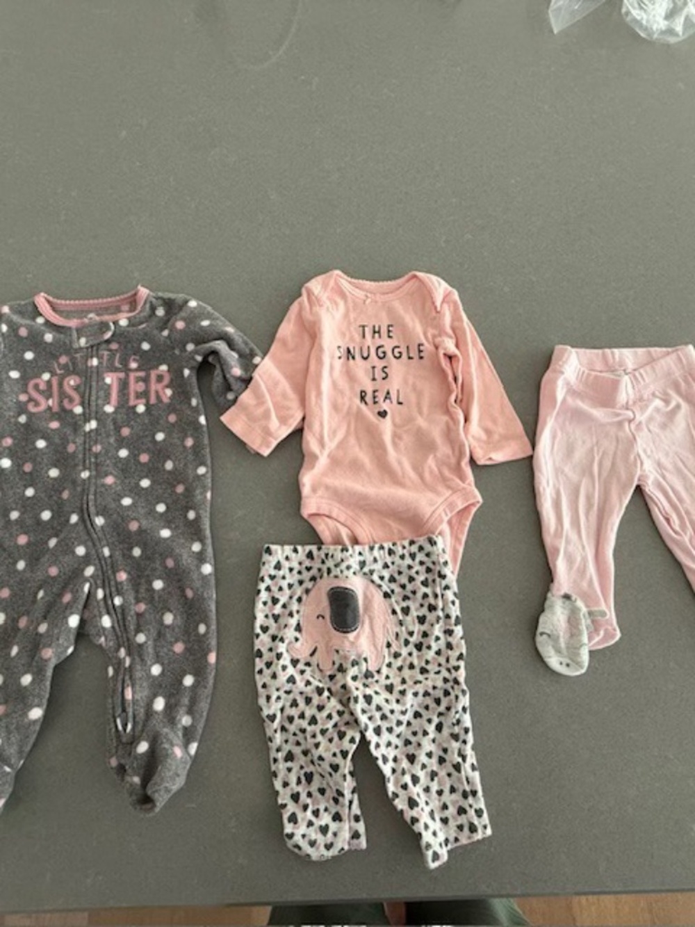 Baby Girl 3M Bundle (4 Pieces) Carter's Pink & Gray Clothing EUC
